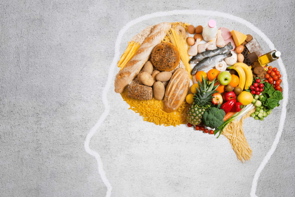 A relação entre a alimentação e a saúde mental: o que comer para se sentir melhor?